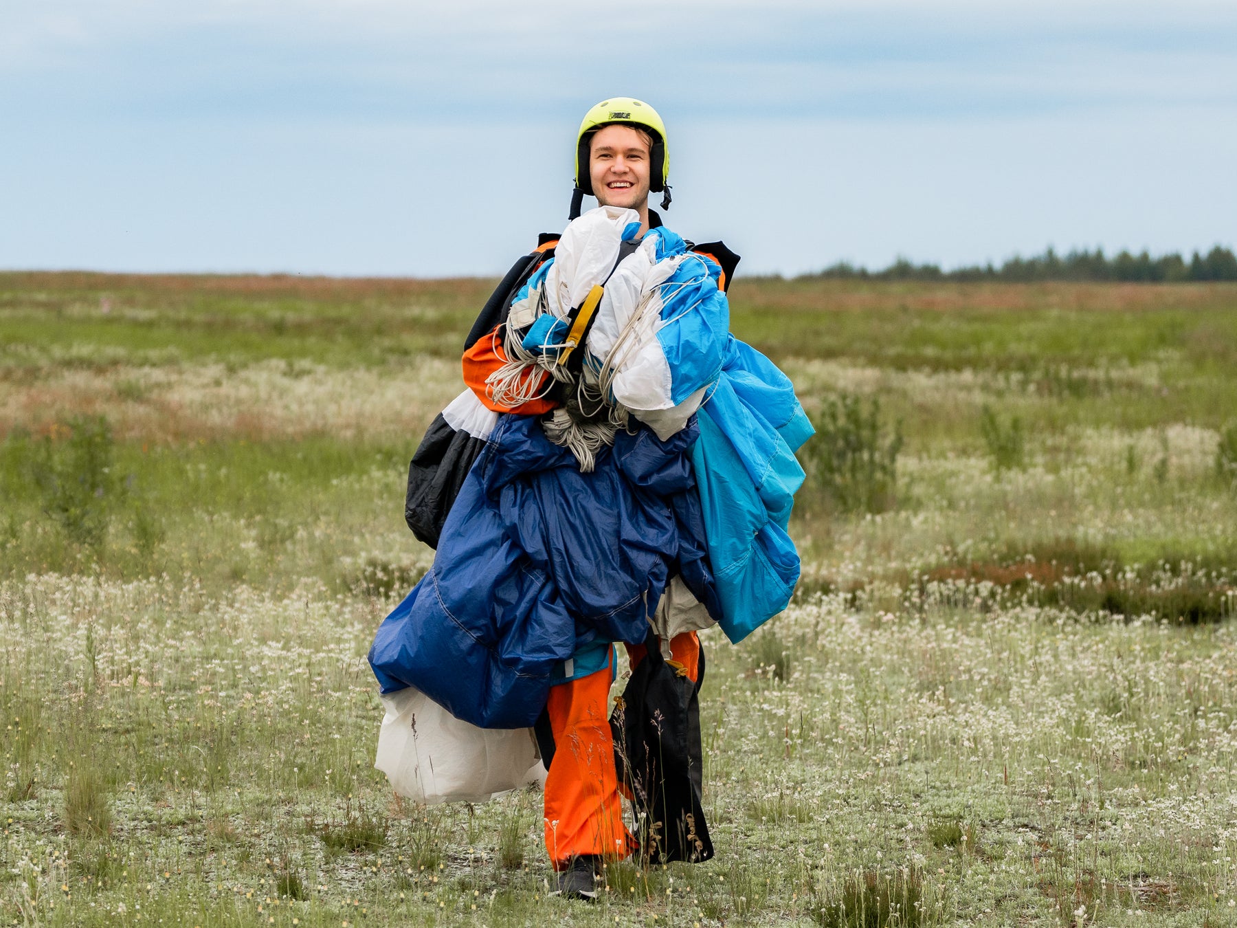 Laskuvarjohypyn alkeiskurssi