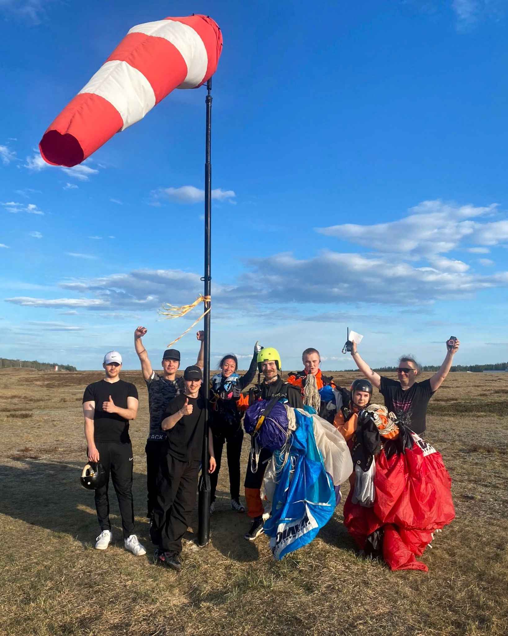 Laskuvarjohypyn alkeiskurssi - Skydive Jyväskylä